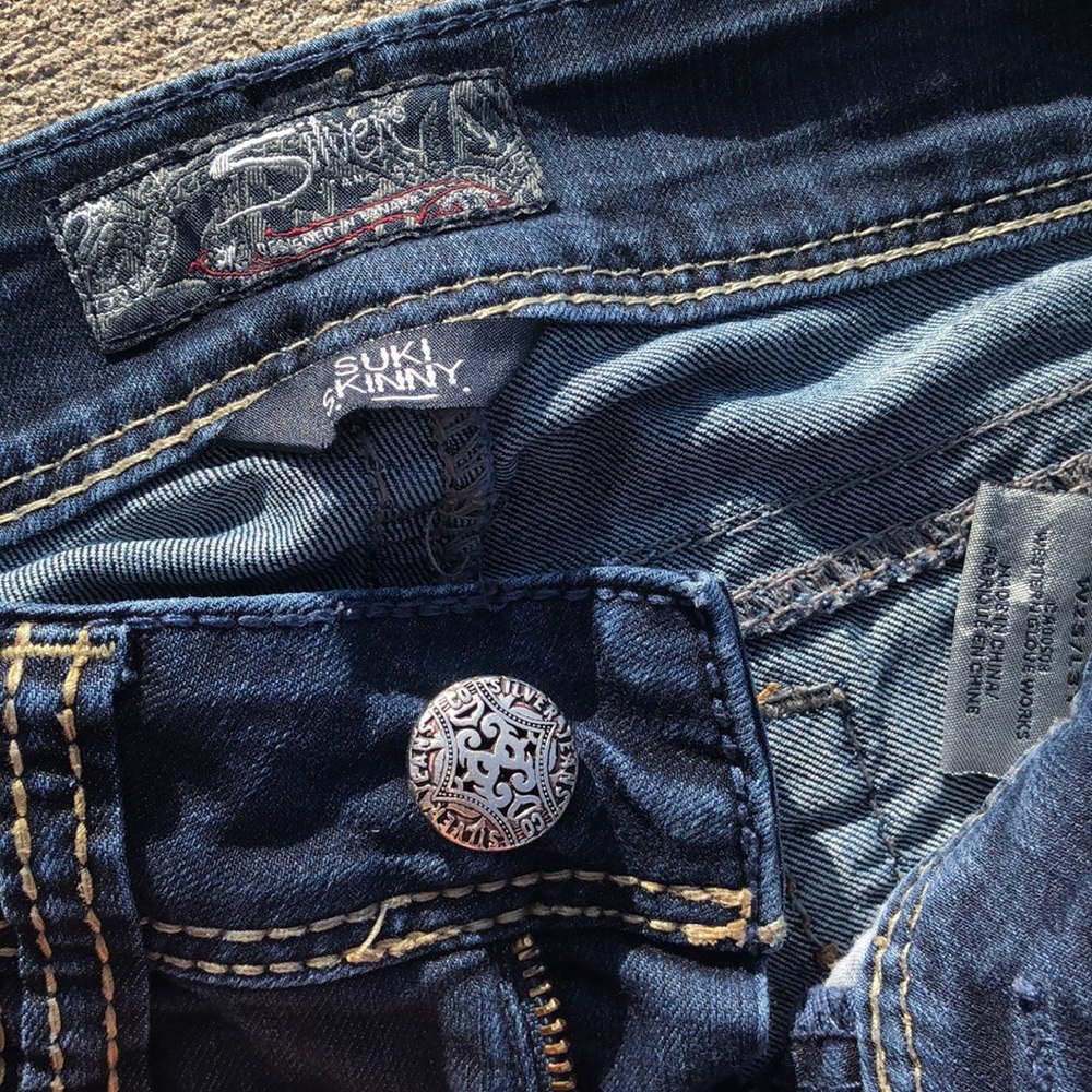 Silver Jeans - Picture 2 of 4